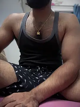 Snapshot of mrtoy121 chatting on 09.09.25 mrtoy121 online show from 09.09.25