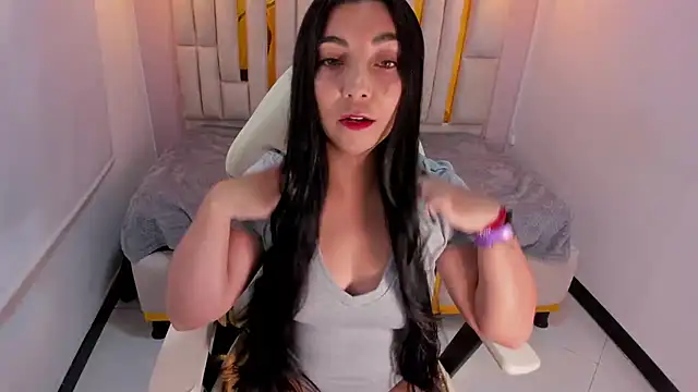 Karla hernandez  online show from 03.01.25