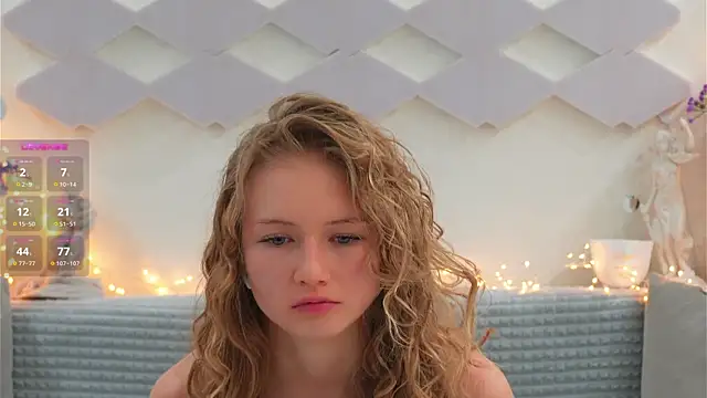 Alexandra Demore online show from 02.12.25