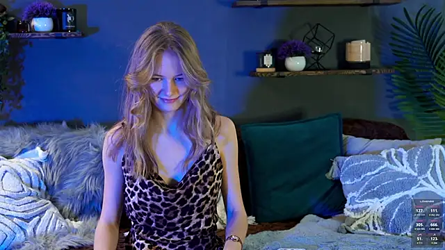 Alexandra Demore online show from 03.22.25