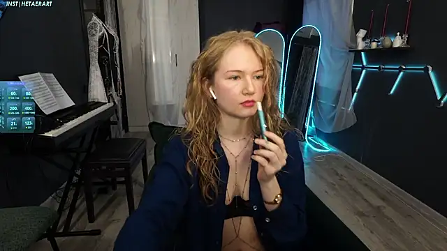 Snapshot of Alexandra_Demore chatting on 05.16.26 Alexandra Demore online show from 05.16.26
