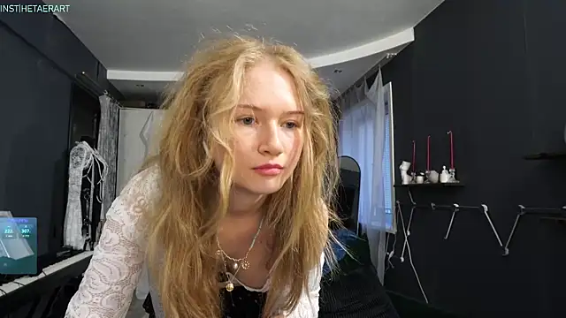 Snapshot of Alexandra_Demore chatting on 05.19.26 Alexandra Demore online show from 05.19.26