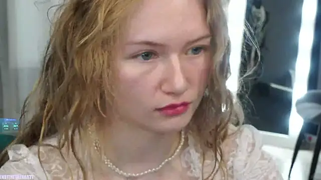 Snapshot of Alexandra_Demore chatting on 06.11.26 Alexandra Demore online show from 06.11.26