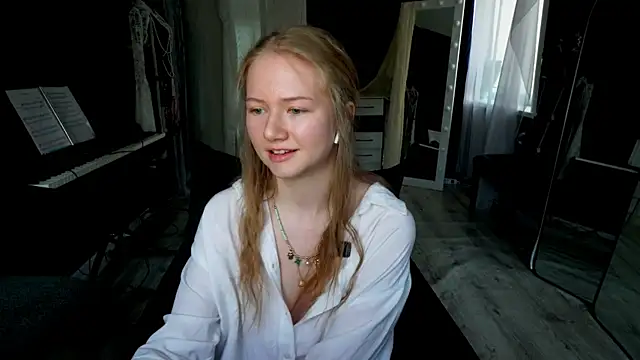 Snapshot of Alexandra_Demore chatting on 06.29.26 Alexandra Demore online show from 06.29.26