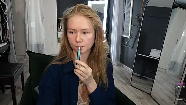 Snapshot of Alexandra_Demore chatting on 07.05.26 Alexandra Demore online show from 07.05.26