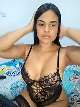 Snapshot of AntonellaShot chatting on 02.14.25 AntonellaShot online show from 02.14.25