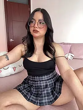 montmariana online show from 02.20.26