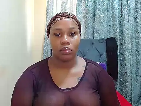 Snapshot of curvycloe1 chatting on 12.23.24 curvycloe1 online show from 12.23.24