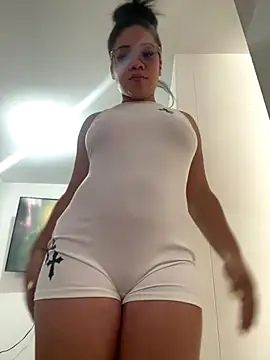 ashley Tompson1 online show from 10.24.25