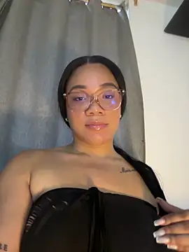 ashley Tompson1 online show from 02.26.26