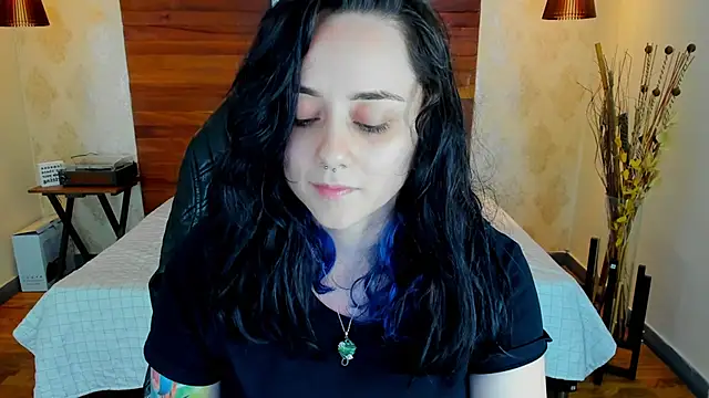 KatherineBond online show from 02.25.25