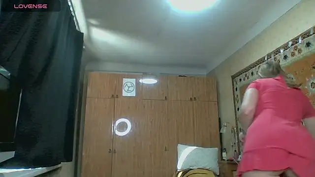 AnnaXLovers online show from 11.14.25