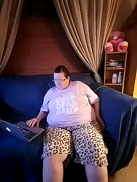 Bayou Woman68 online show from 12.01.25