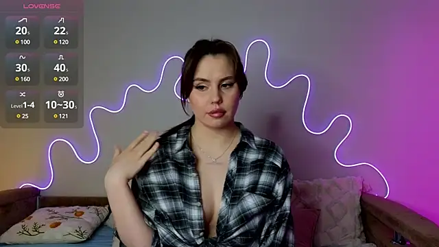 Snapshot of Aisha_Riley chatting on 03.15.25 Aisha Riley online show from 03.15.25