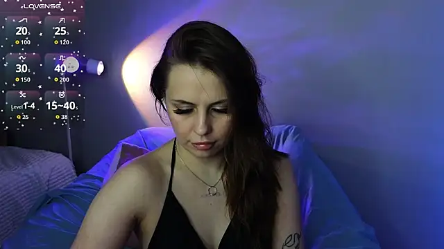 Snapshot of Aisha_Riley chatting on 09.24.25 Aisha Riley online show from 09.24.25