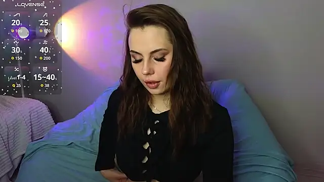 Snapshot of Aisha_Riley chatting on 09.30.25 Aisha Riley online show from 09.30.25