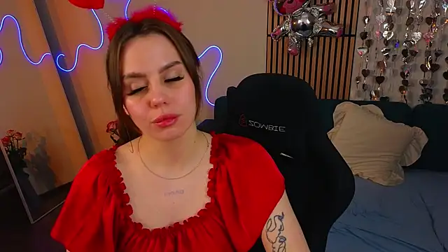 Snapshot of Aisha_Riley chatting on 02.13.26 Aisha Riley online show from 02.13.26