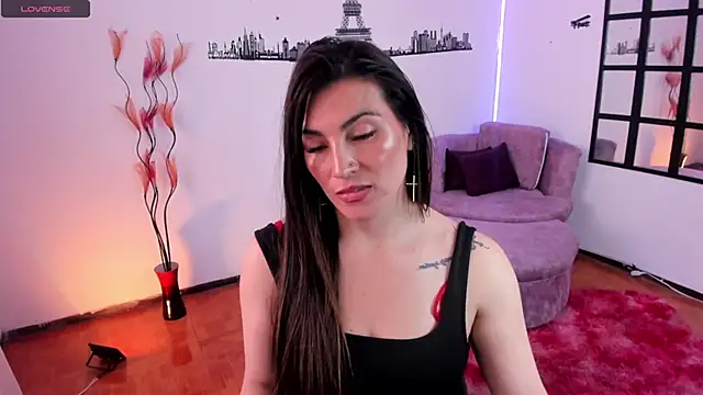 Elizabeth taylor b online show from 12.11.24