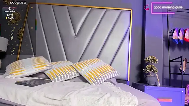 BrendaAdams  online show from 02.26.26