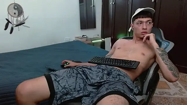 aaron blug online show from 01.05.26