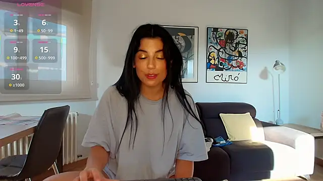 Arya 33 online show from 11.19.25