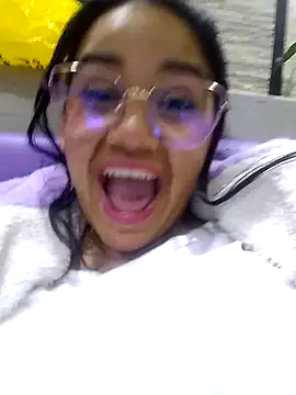  Miaaleon online show from 03.08.25