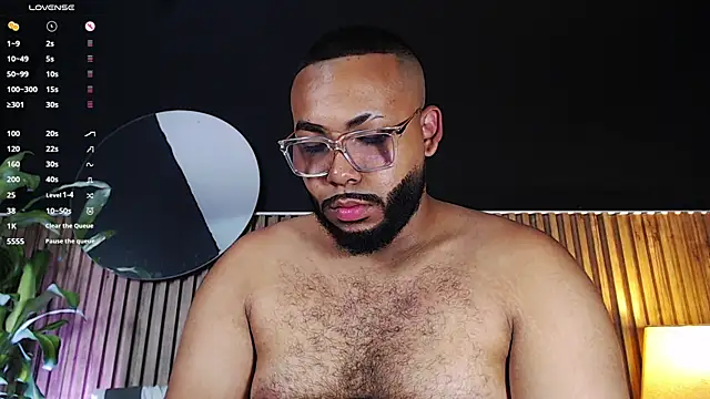 Snapshot of DilanJonnes_ chatting on 12.22.24 DilanJonnes  online show from 12.22.24