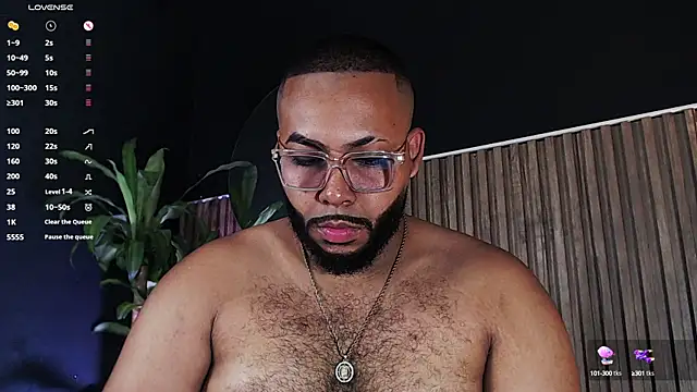 Snapshot of DilanJonnes_ chatting on 12.22.24 DilanJonnes  online show from 12.22.24