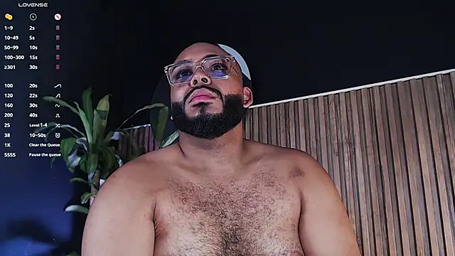 Snapshot of DilanJonnes_ chatting on 12.24.24 DilanJonnes  online show from 12.24.24