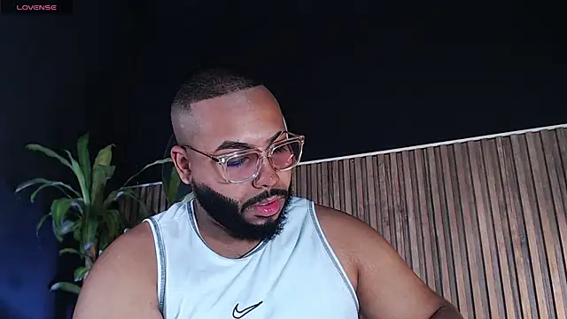 Snapshot of DilanJonnes_ chatting on 12.31.24 DilanJonnes  online show from 12.31.24