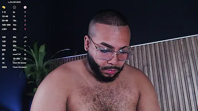 Snapshot of DilanJonnes_ chatting on 01.10.25 DilanJonnes  online show from 01.10.25