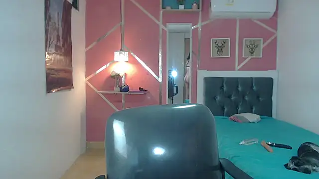 emy 0 online show from 02.21.25