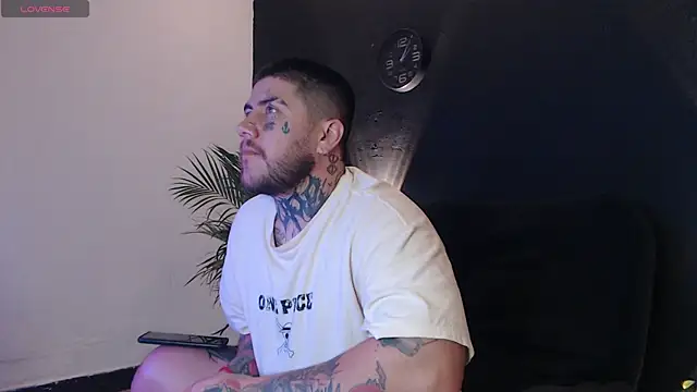 Ash gusbig online show from 02.13.25