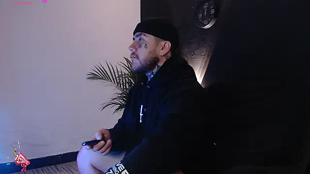 Ash gusbig online show from 02.15.25