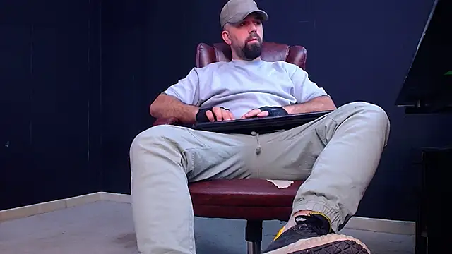 JackEthann online show from 10.02.25