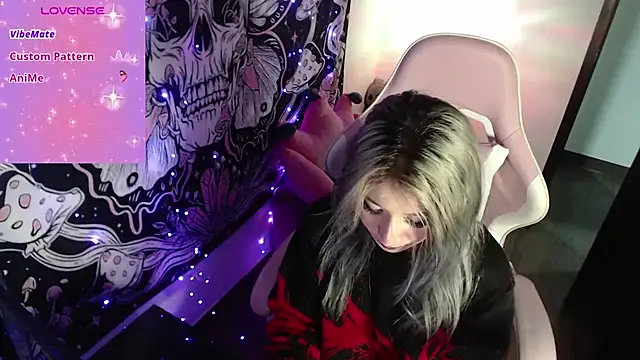 GamerCarrie online show from 02.18.25