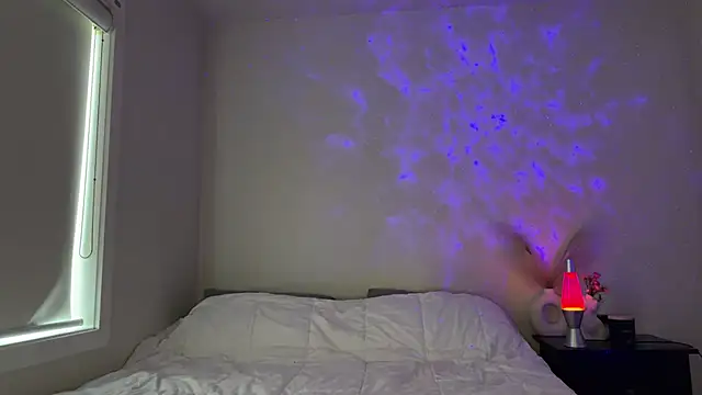 Snapshot of kalye_star chatting on 02.04.25 kalye star online show from 02.04.25