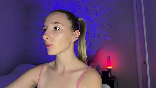 Snapshot of kalye_star chatting on 02.12.25 kalye star online show from 02.12.25