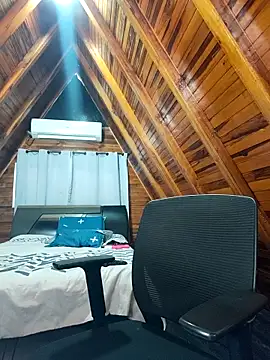 AmbarBurhan online show from 11.28.25