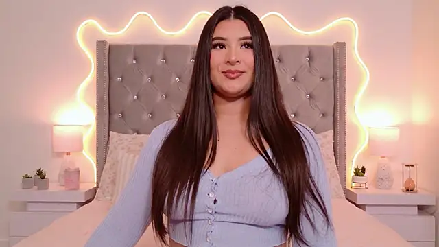 JuliaSUMMERS2022 online show from 10.21.25