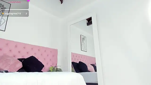 Paytonferrara online show from 10.26.25