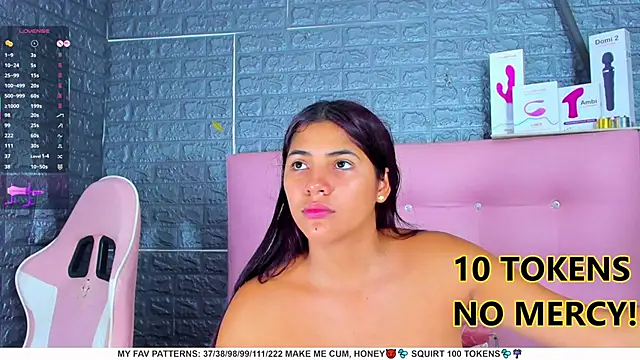 AriannaLewiis online show from 02.21.25