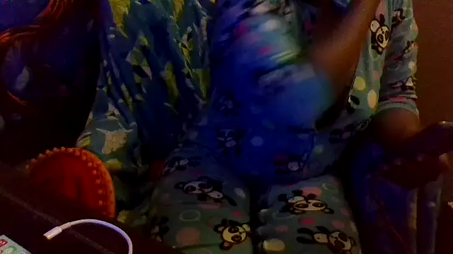 EbonyFetishQueen online show from 01.14.26