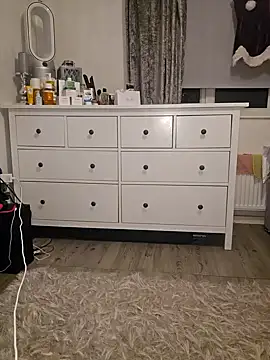 Britishbella online show from 12.31.24