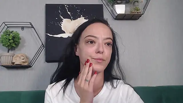 Snapshot of IzabelllNoir chatting on 09.18.25 IzabelllNoir online show from 09.18.25