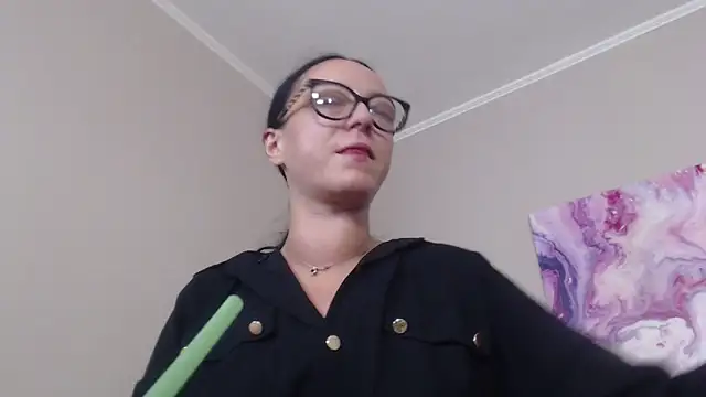 Snapshot of IzabelllNoir chatting on 06.28.26 IzabelllNoir online show from 06.28.26