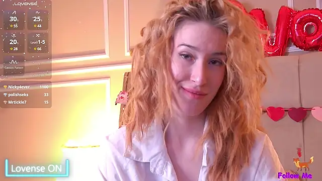 Snapshot of SerenaBennet chatting on 02.15.25 SerenaBennet online show from 02.15.25