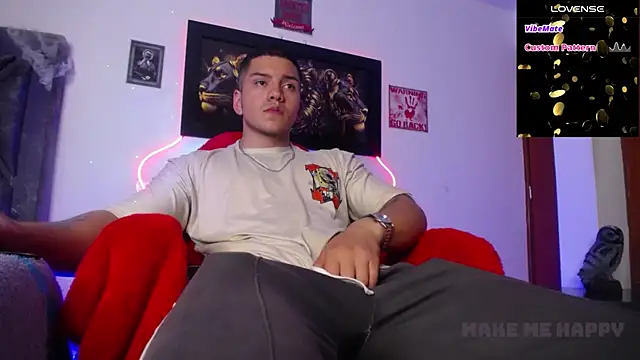 Snapshot of Marc__Waatson chatting on 09.28.25 Marc  Waatson online show from 09.28.25