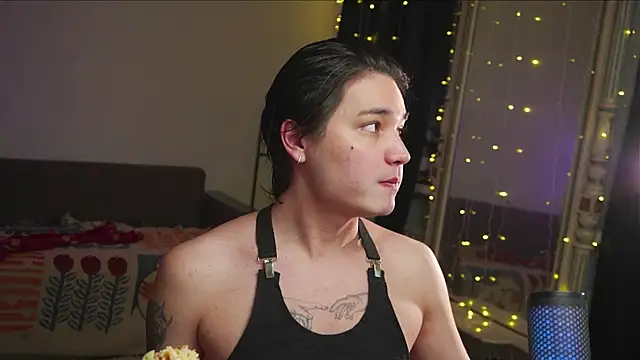 Snapshot of cherrydany chatting on 02.04.26 cherrydany online show from 02.04.26