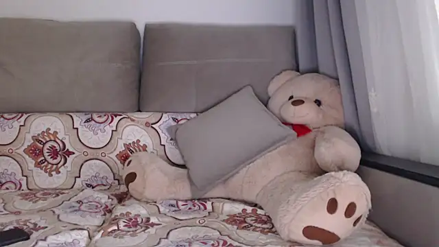  JustmeHere  online show from 11.04.25